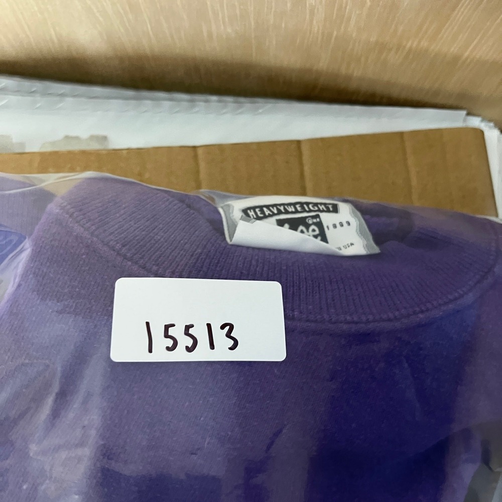 Lee Heavyweight Sweatshirt Mens Large Purple Wolf Woodstock Graphic Crewneck - Picture 10 of 10